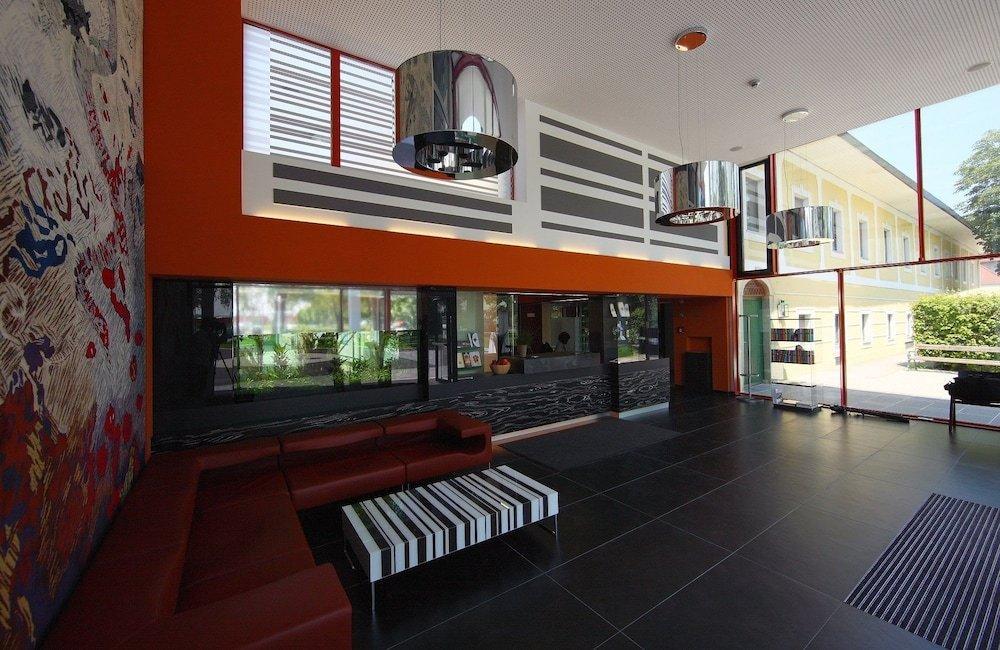Hotel Maxlhaid Вельс Экстерьер фото